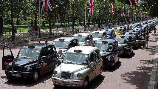 London Black Cabs - Uber Taxi Protest