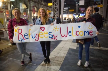Refugees Welcome Banner