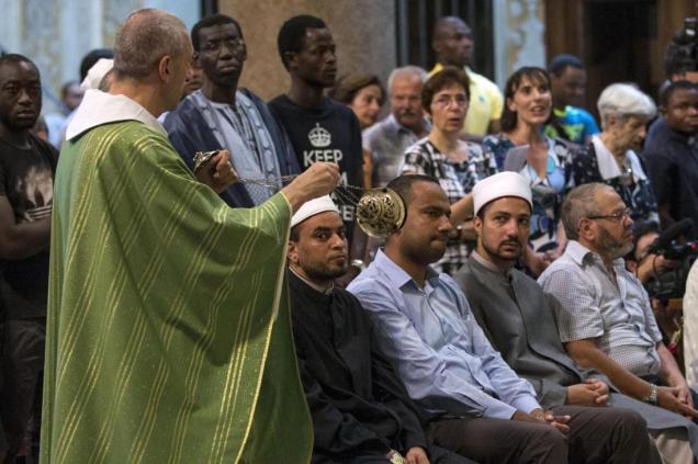 Muslim call to go to Sunday Mass
