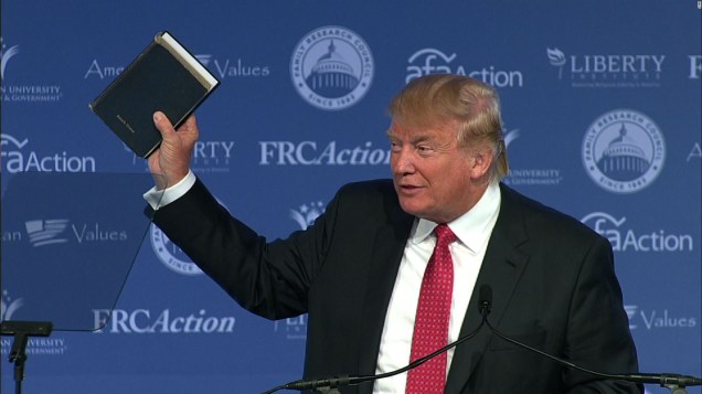 donald-trump-bible