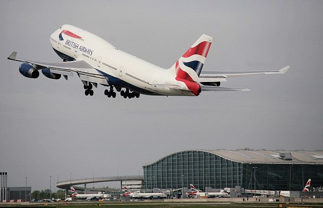 british-airways-boeing-747-london-heathrow-airport-terminal-5