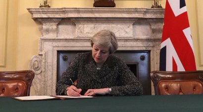 Theresa May signing Article 50 Letter - Downing Street - Brexit - EU